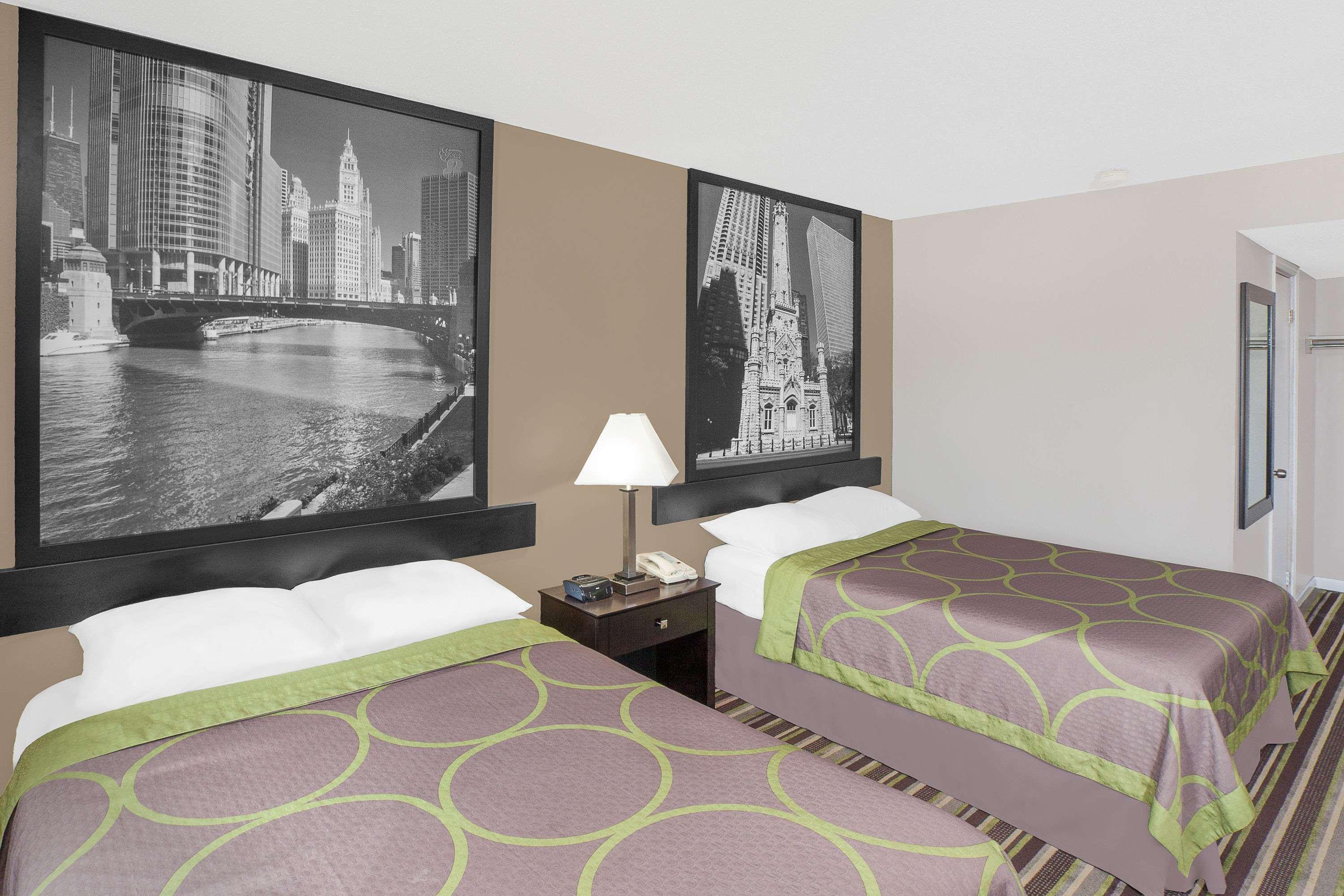 Super 8 By Wyndham Morton Grove/Chicago Otel Dış mekan fotoğraf